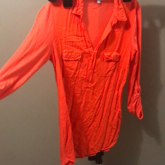 Splendid Long sleeve Tunic - Picture 2 of 3